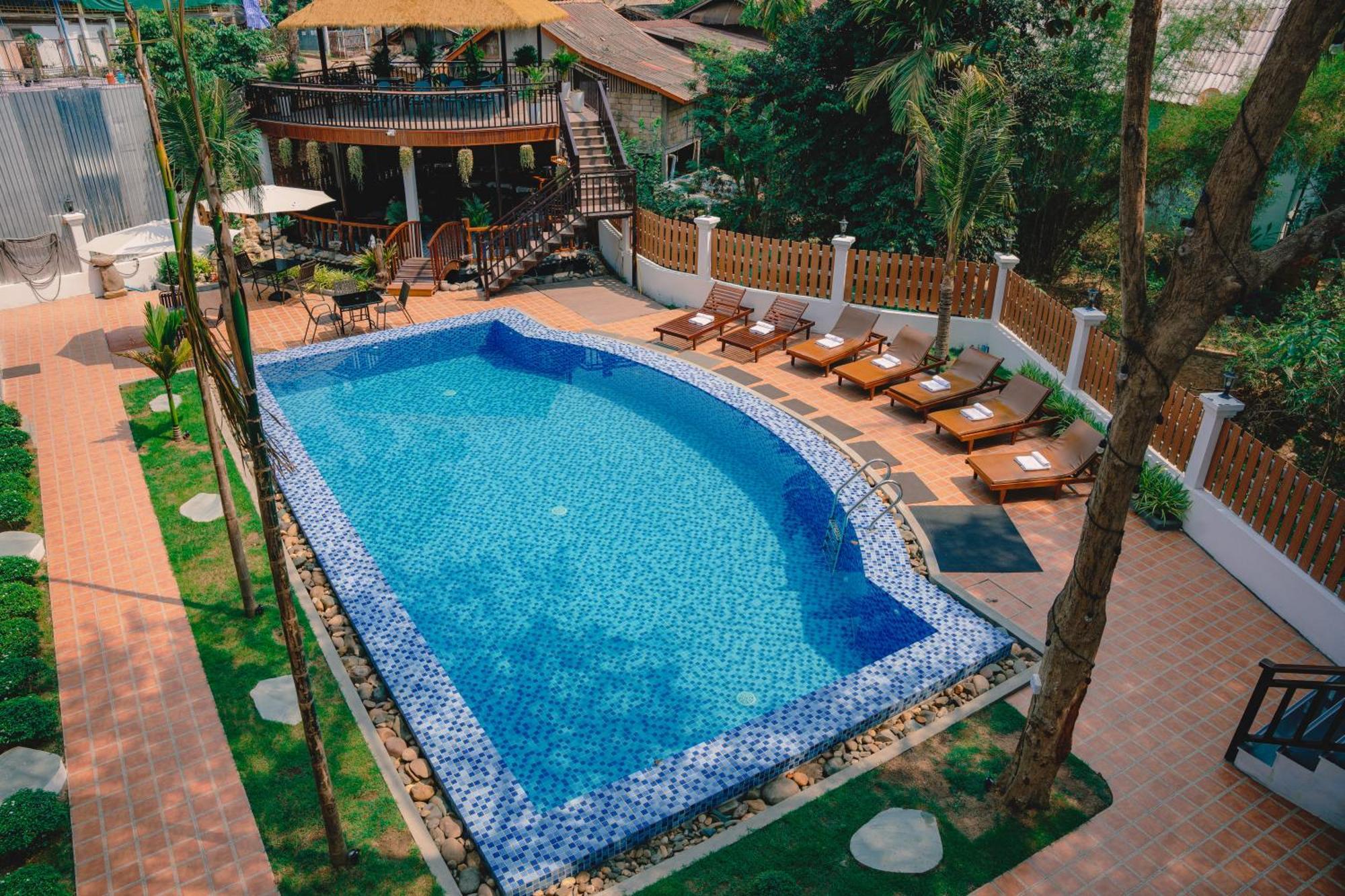 Dream 1985 Hotel Luang Prabang Buitenkant foto