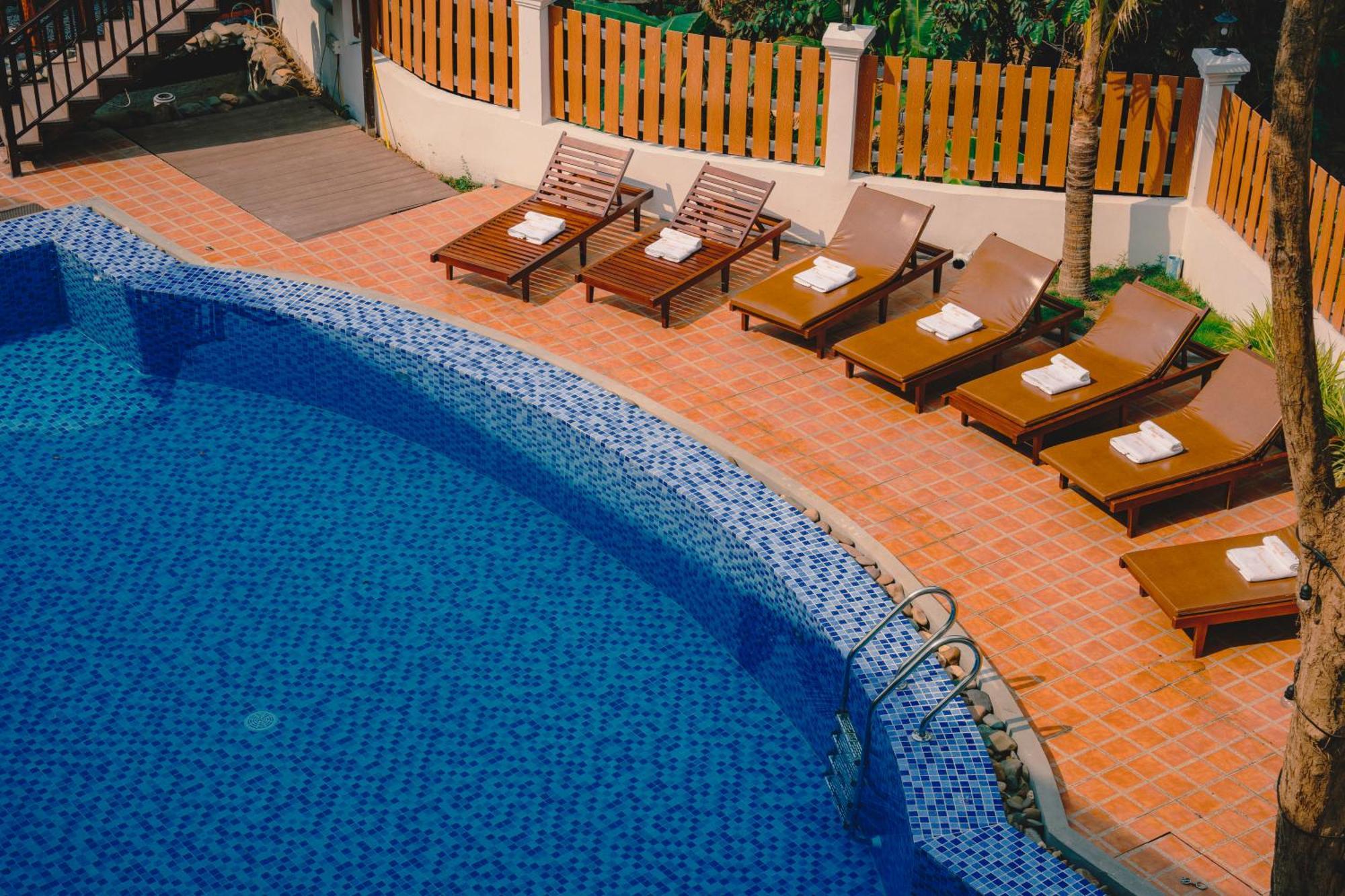 Dream 1985 Hotel Luang Prabang Buitenkant foto