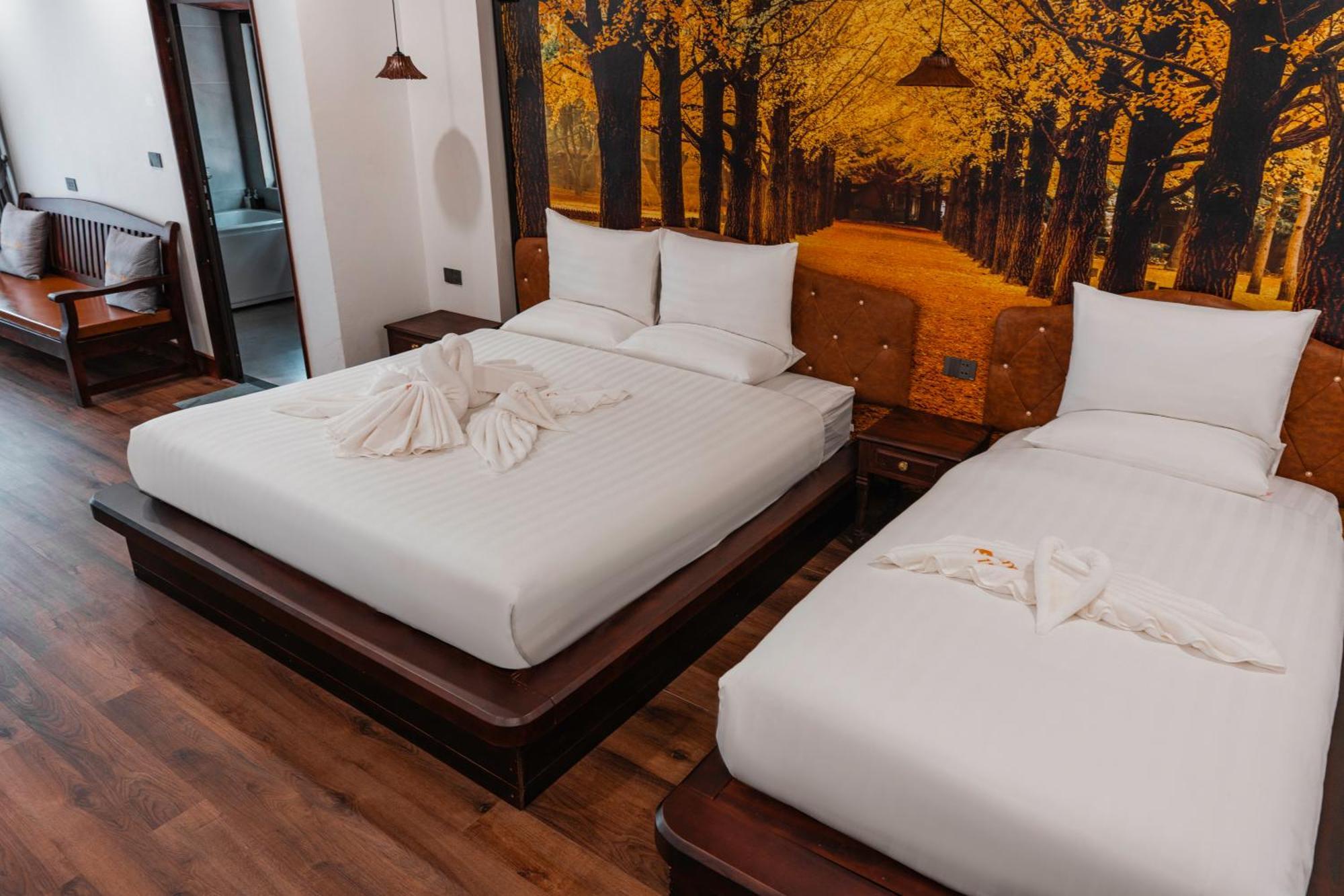 Dream 1985 Hotel Luang Prabang Buitenkant foto