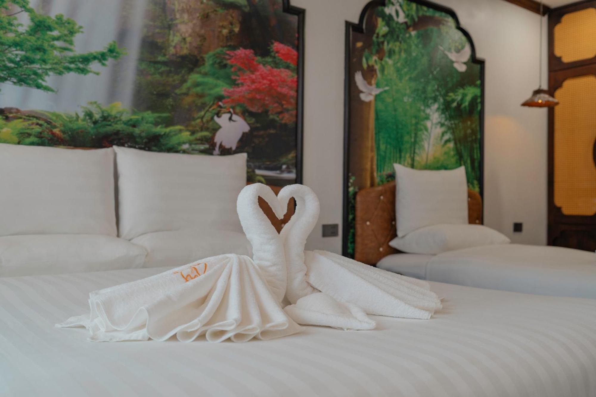 Dream 1985 Hotel Luang Prabang Buitenkant foto