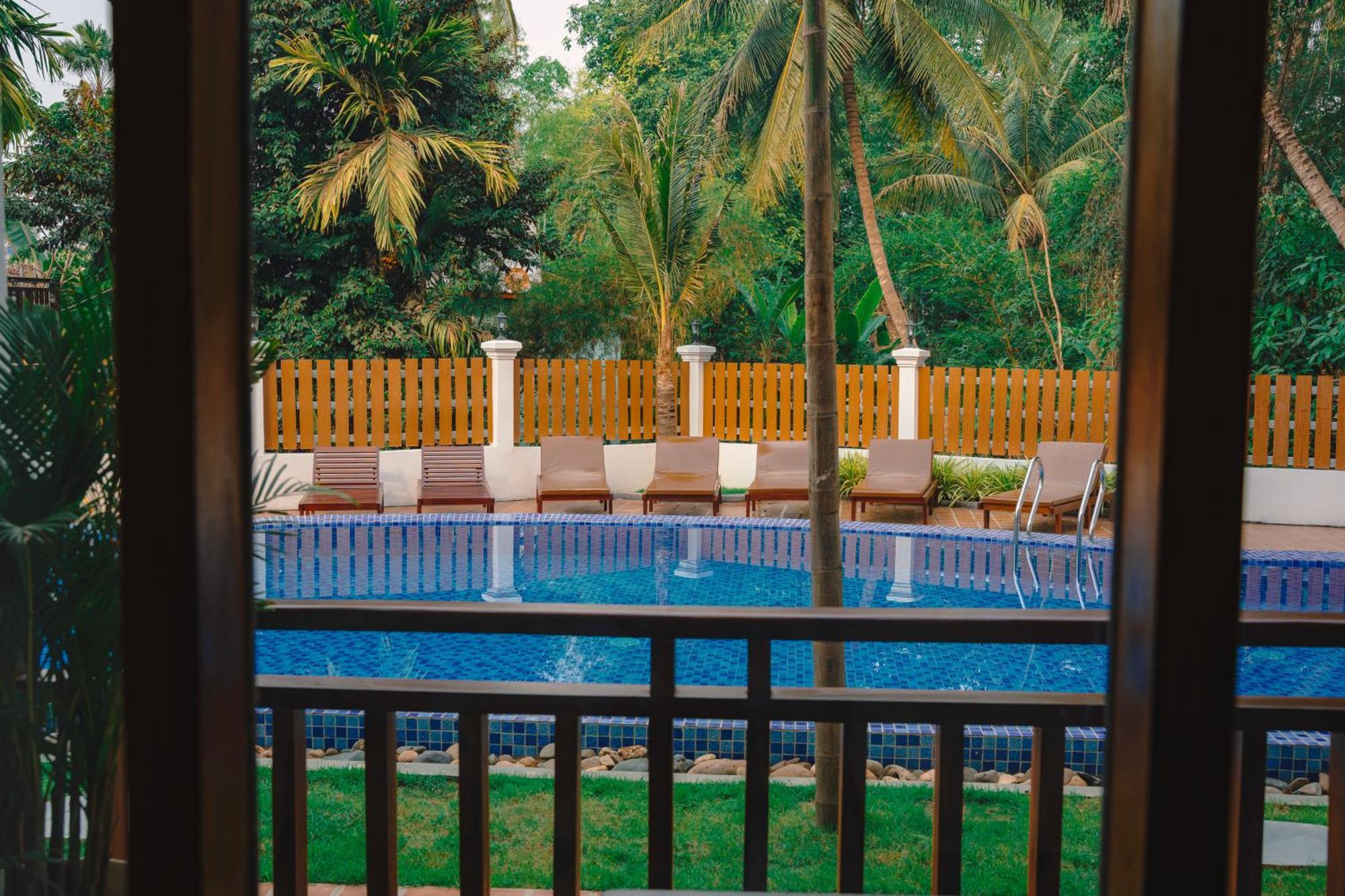 Dream 1985 Hotel Luang Prabang Buitenkant foto